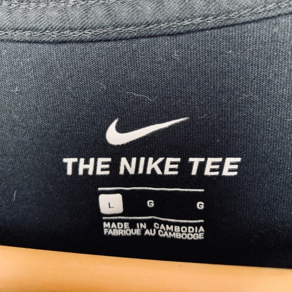 Nike Black T-Shirt with Camo Logo (Size L) - Picture 3 of 3